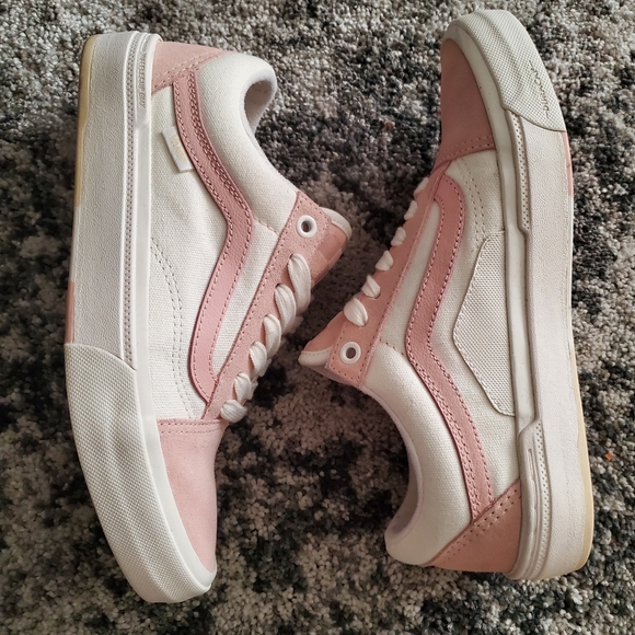 VANS OLD SKOOL PINK/MARSHMALLOW SIZE 7 WOMENS - Picture 1 of 8